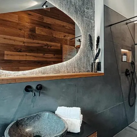 3bdr Splendid Chalet With Sauna And Hot Tub Garmisch-Partenkirchen