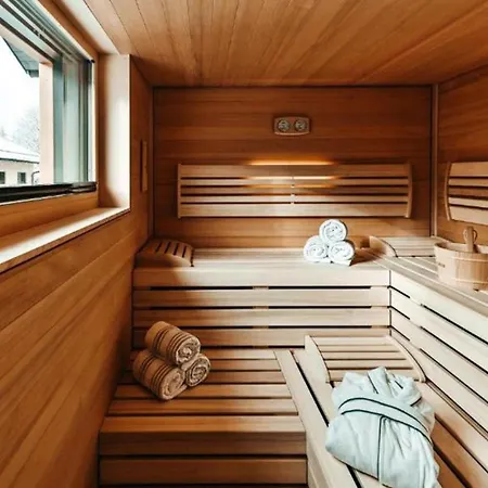 3bdr Splendid Chalet With Sauna And Hot Tub Garmisch-Partenkirchen